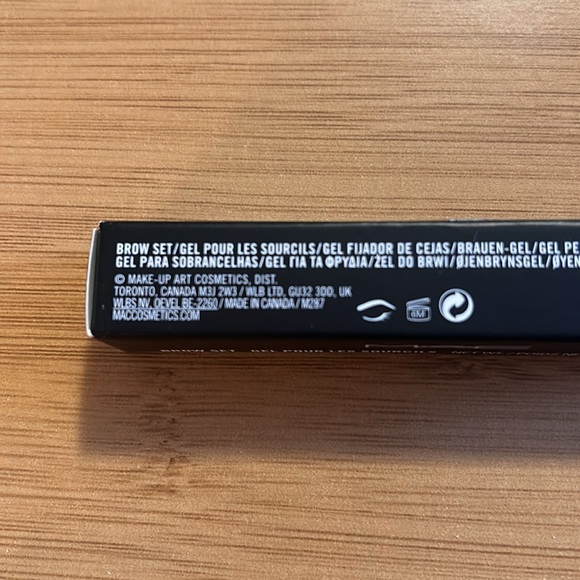 MAC Cosmetics Brow Set Gel in Clear, BNIB - Picture 3 of 3